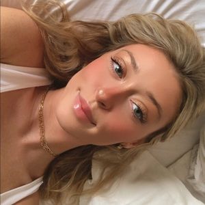 Meet your Posher, Kenna